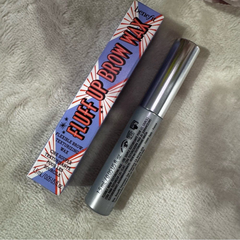NEW Benefit Cosmetics Fluff Up Brow Wax - Picture 6 of 10